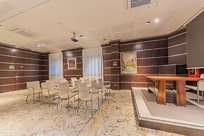 Dado Hotel International