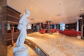 Dado Hotel International