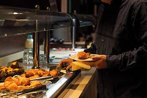 Dado Hotel International