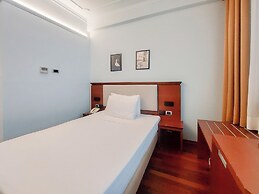 Dado Hotel International