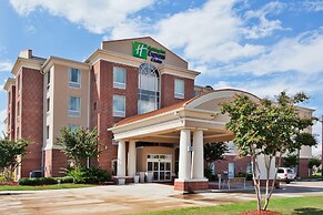 Holiday Inn Express & Suites Baton Rouge East by IHG