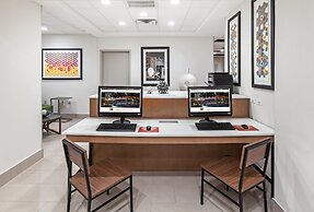 Holiday Inn Express & Suites Baton Rouge East by IHG