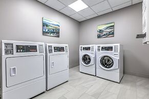 Holiday Inn Express & Suites Marshall by IHG