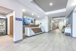 Holiday Inn Express & Suites Marshall by IHG