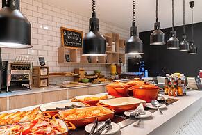 Holiday Inn Stevenage by IHG