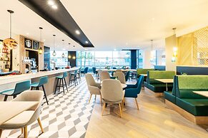 Holiday Inn Stevenage by IHG