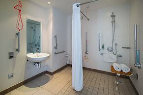 Holiday Inn Stevenage by IHG