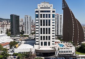 Titanic Business Kartal