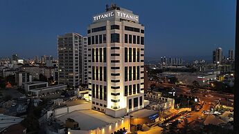 Titanic Business Kartal