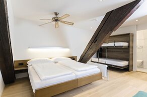ROESLI Guest House