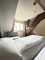 ROESLI Guest House
