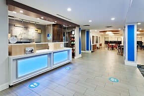 Holiday Inn Express & Suites Rome-East by IHG