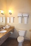 Comfort Suites Canton - Detroit