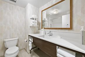 Hampton Inn & Suites Lancaster