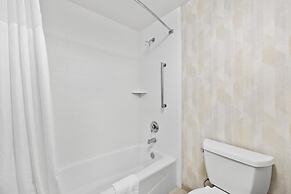 Hampton Inn & Suites Lancaster