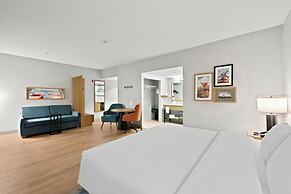 Hampton Inn & Suites Lancaster
