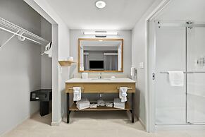 Hampton Inn & Suites Lancaster