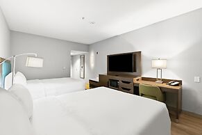 Hampton Inn & Suites Lancaster