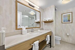 Hampton Inn & Suites Lancaster