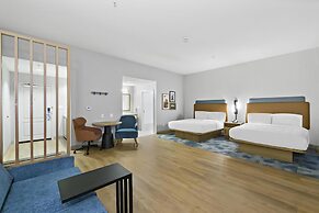 Hampton Inn & Suites Lancaster