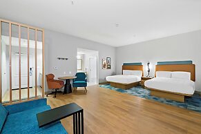 Hampton Inn & Suites Lancaster