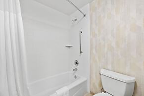 Hampton Inn & Suites Lancaster