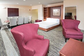 Hampton Inn & Suites Greensburg