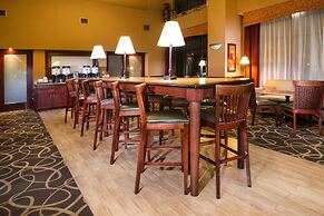 Hampton Inn & Suites Greensburg