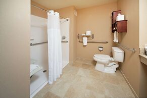 Hampton Inn & Suites Greensburg