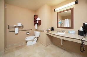 Hampton Inn & Suites Greensburg