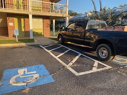 Motel 6 Sandersville, GA