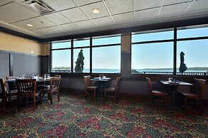 Chase On The Lake Resort Hotel