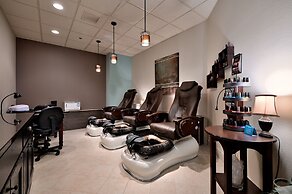 Chase On The Lake Resort Hotel