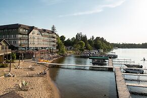 Chase On The Lake Resort Hotel