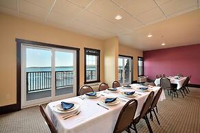 Chase On The Lake Resort Hotel