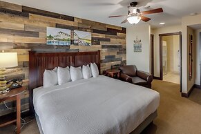 Chase On The Lake Resort Hotel