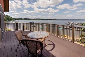 Chase On The Lake Resort Hotel