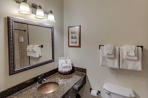 Chase On The Lake Resort Hotel