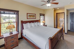 Chase On The Lake Resort Hotel