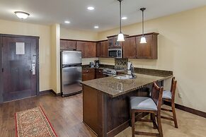 Chase On The Lake Resort Hotel