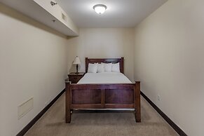 Chase On The Lake Resort Hotel