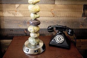 Chase On The Lake Resort Hotel