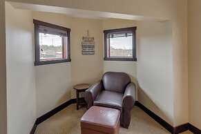 Chase On The Lake Resort Hotel