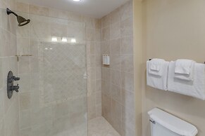 Chase On The Lake Resort Hotel