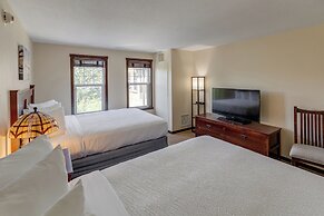 Chase On The Lake Resort Hotel