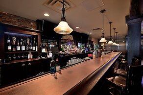 Chase On The Lake Resort Hotel