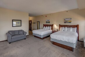 Chase On The Lake Resort Hotel