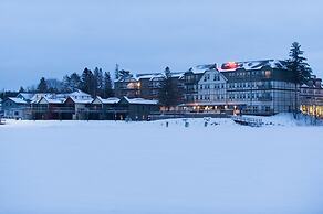 Chase On The Lake Resort Hotel