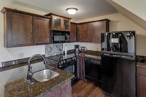 Chase On The Lake Resort Hotel