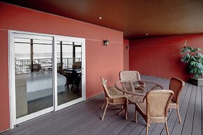 Chase On The Lake Resort Hotel